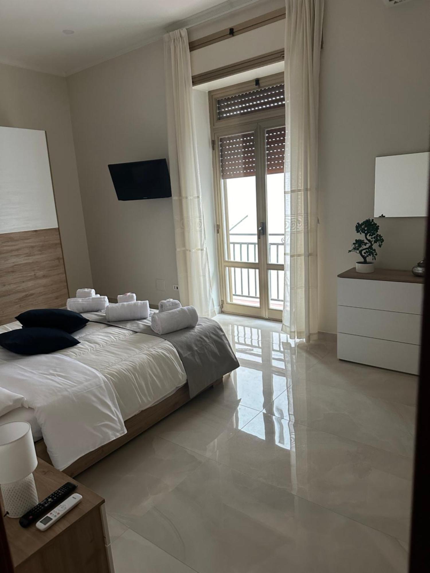 Miracles On 32Th Street Apartment Napoli Bagian luar foto