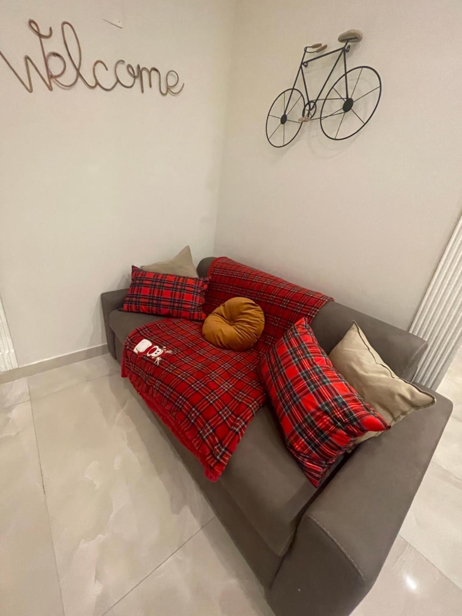 Miracles On 32Th Street Apartment Napoli Bagian luar foto